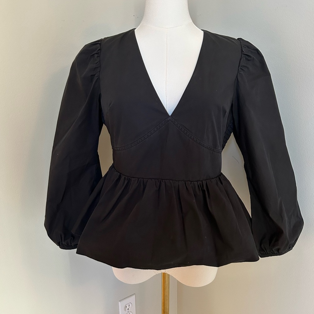 Hyacinth House by Tuckernuck Black Women's Peplum Puff Sleeve Top